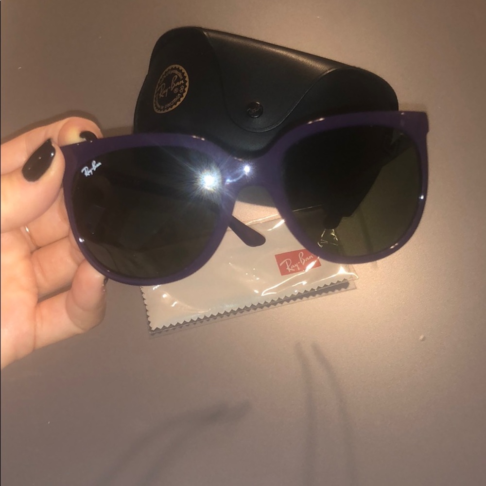 Purple Ray Ban sunnies
